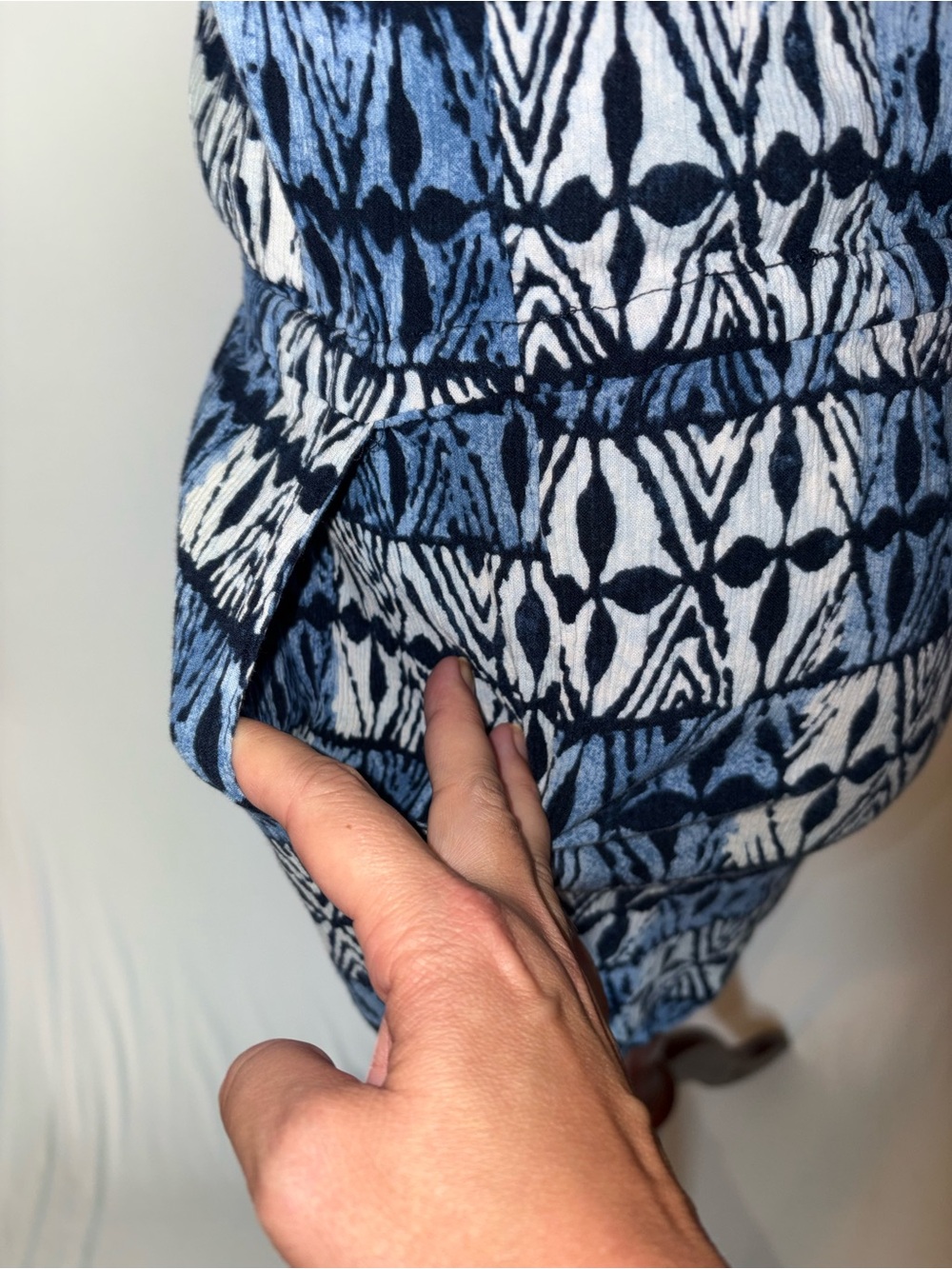 Michael Kors Batik Print Off The Shoulder Romper Size 2 - Picture 3 of 7